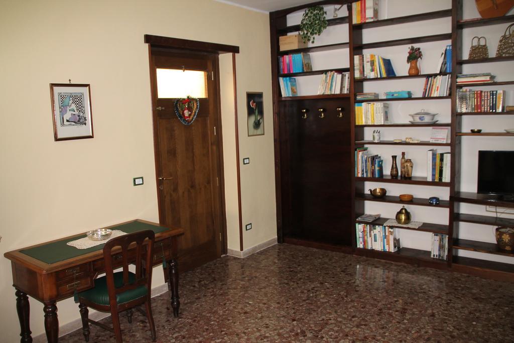 B&B A Casa Di Nonna فوندي المظهر الخارجي الصورة
